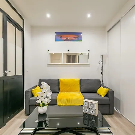 Heart Of Diderot Apartment
