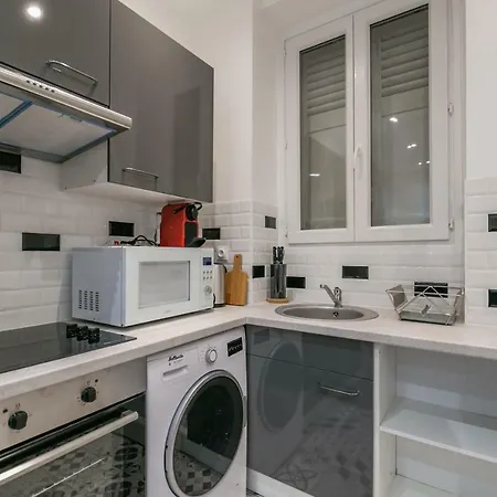 Apartment Heart Of Diderot Paris